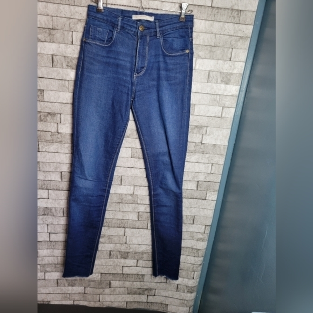 Zara Trafaluc Denim Makers Jeans Size 2‎ Raw Hem